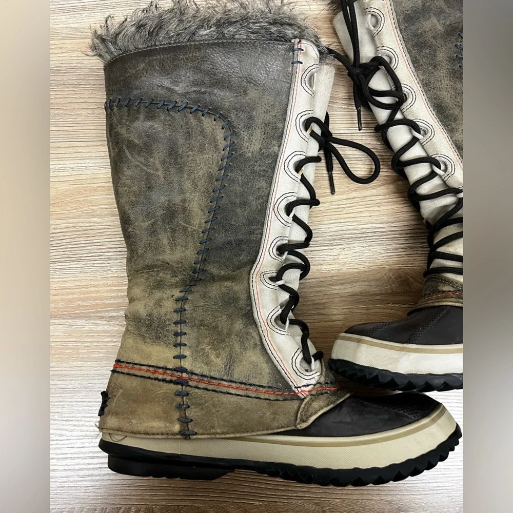 Sorel Women’s Cate The Great Brown Gray Leather Faux Fur Winter Boots Size 6